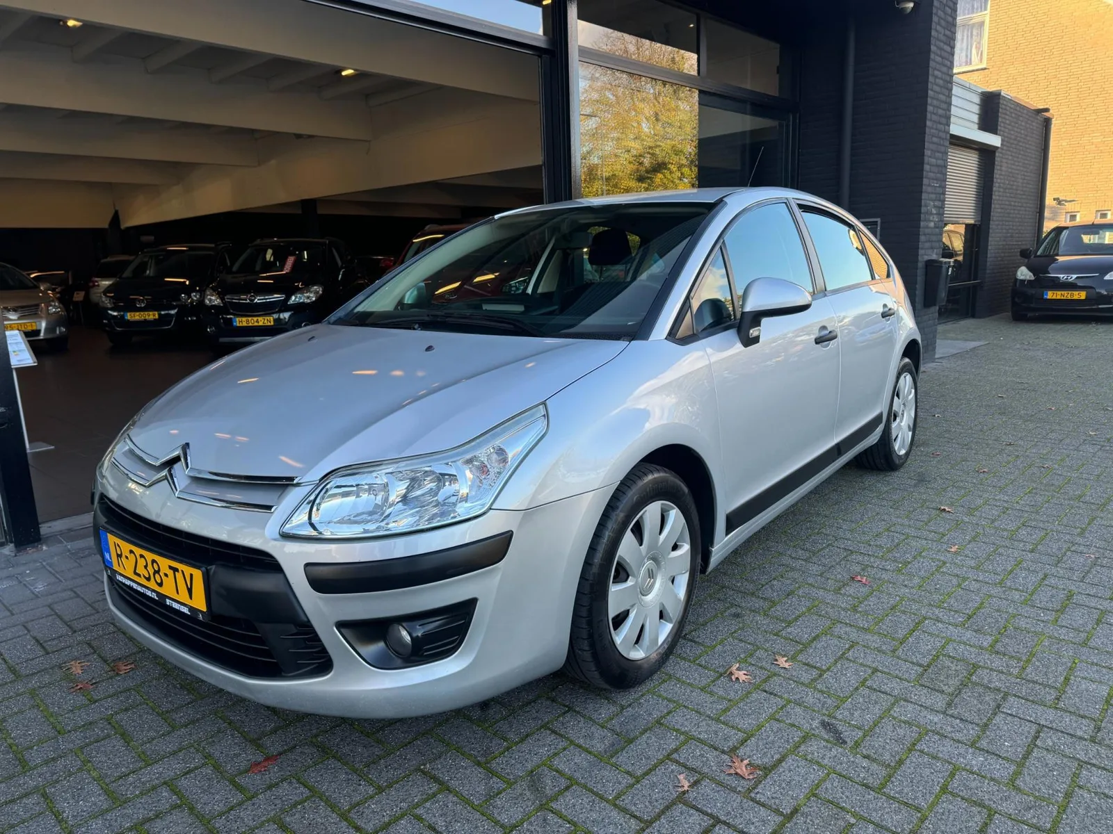 Citroën C4 (2009) — foto 1