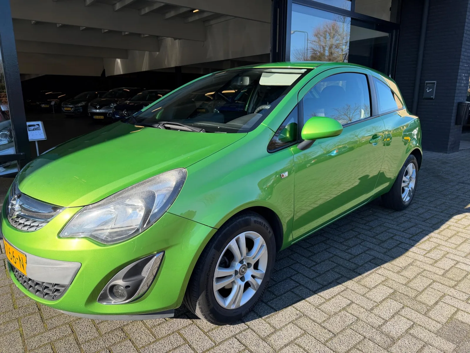 Opel Corsa (2014) — foto 1