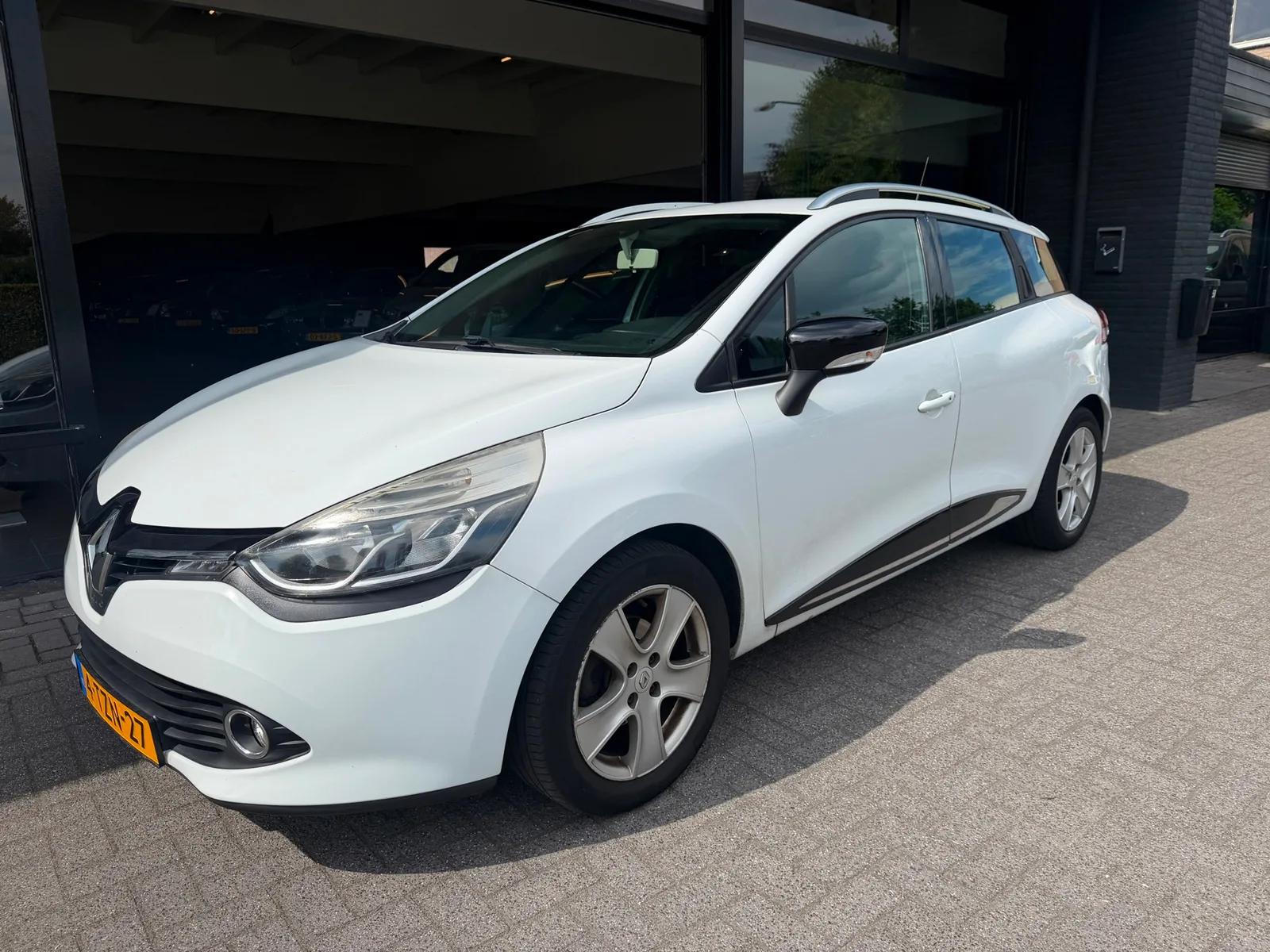 Renault Clio (2014) — foto 1