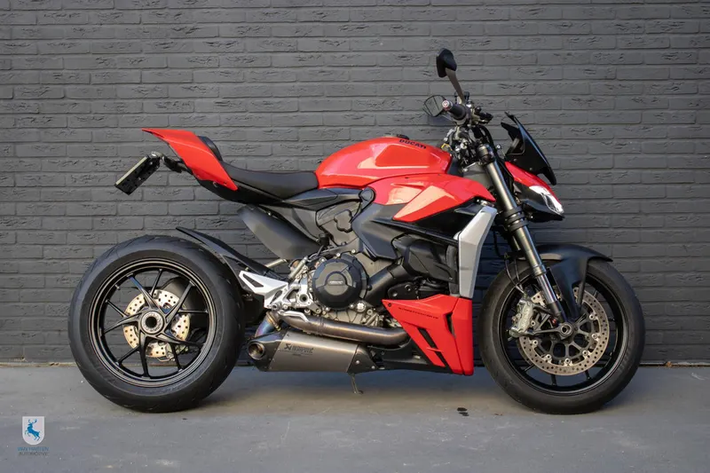 Ducati Streetfighter V2 (2023)