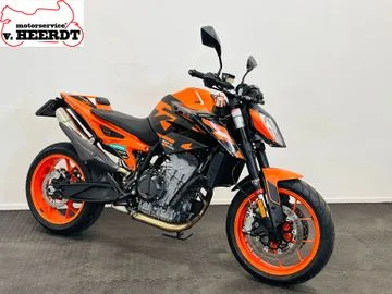 KTM 890 Duke (2024) — foto 1