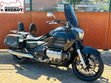 Honda F6 C GL 1800 Valkyrie (2014) — foto 1