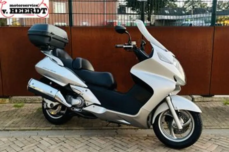 Honda FJS 600 Silver Wing (2001)