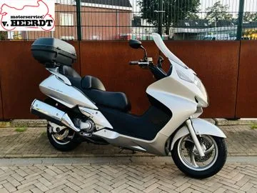 Honda FJS 600 Silver Wing (2001) — foto 1