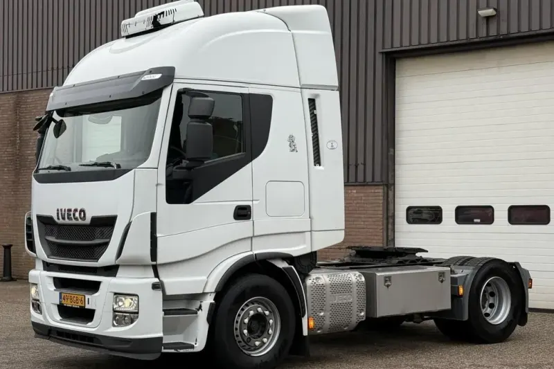 Iveco AS440T/P (2015)