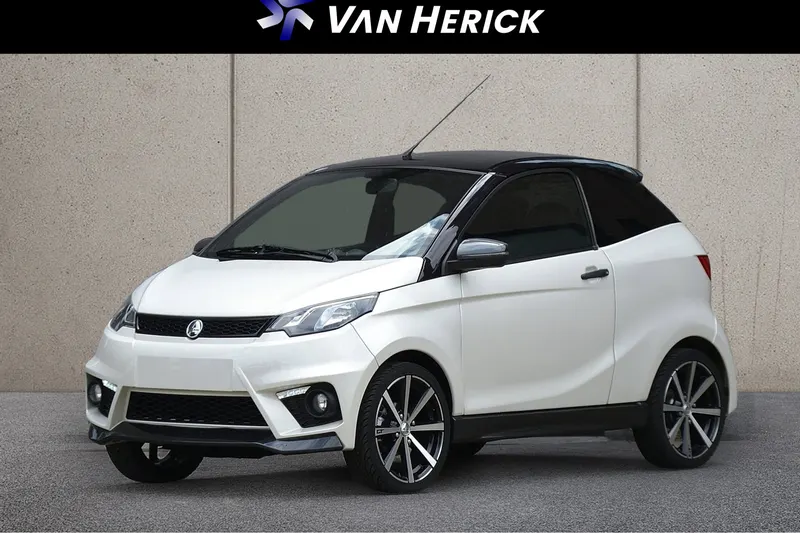 Aixam Uitvoering Brommobiel E-Coupé Premium (0)