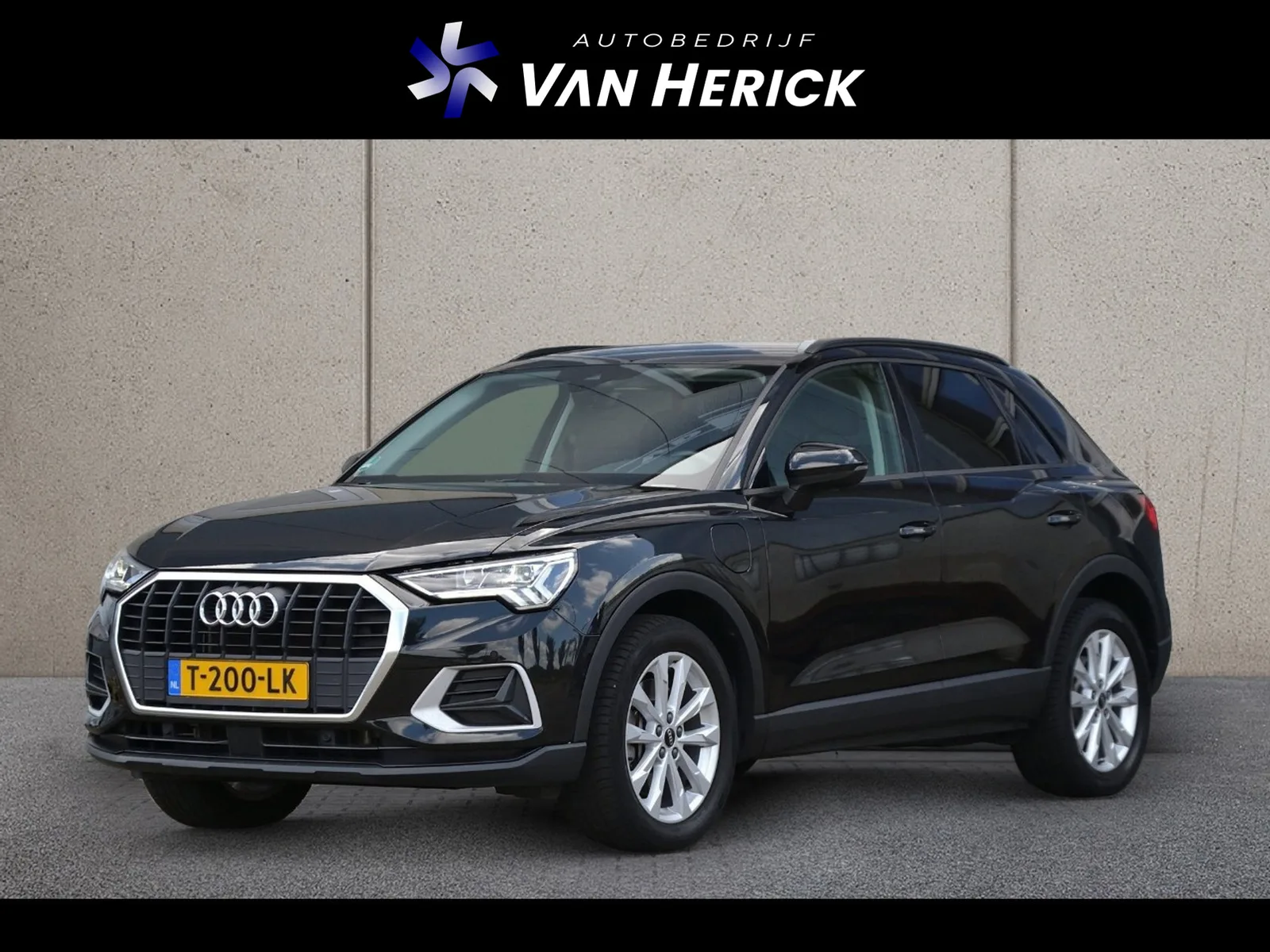 Audi Q3 (2021) — foto 1