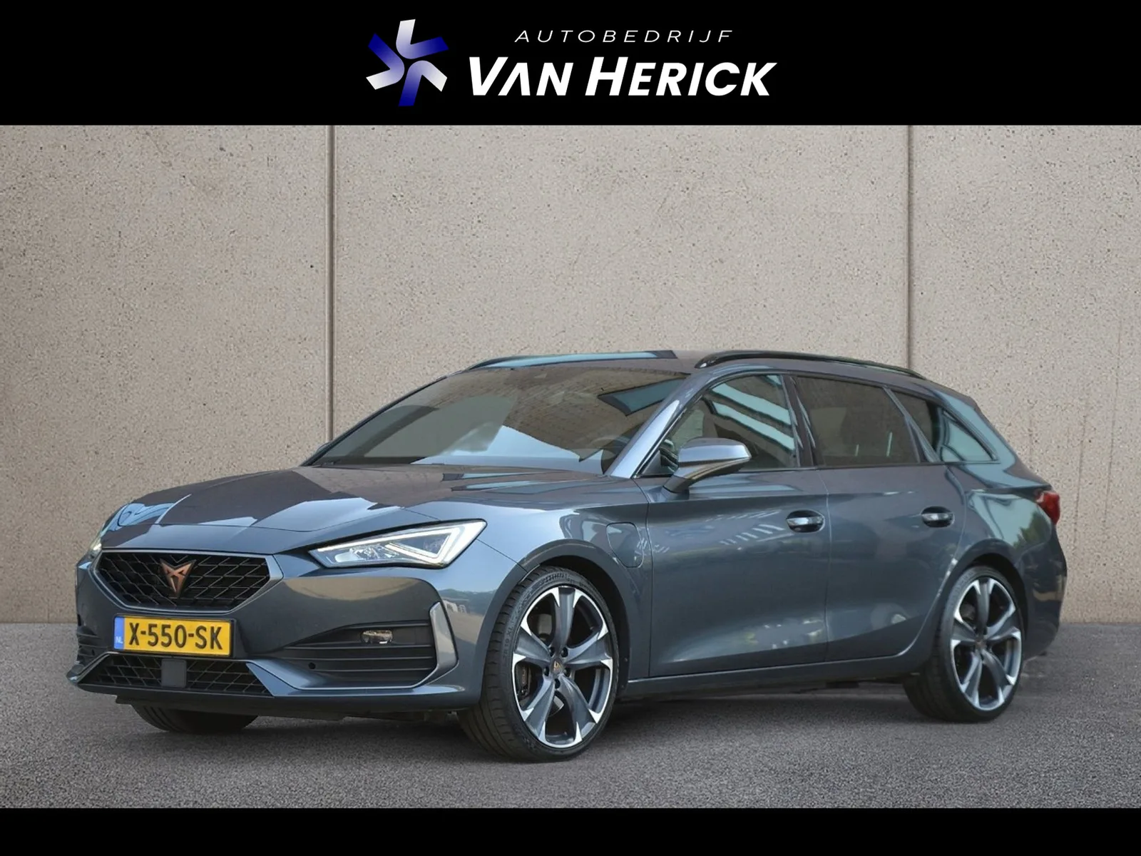 CUPRA Leon Sportstourer (2021) — foto 1