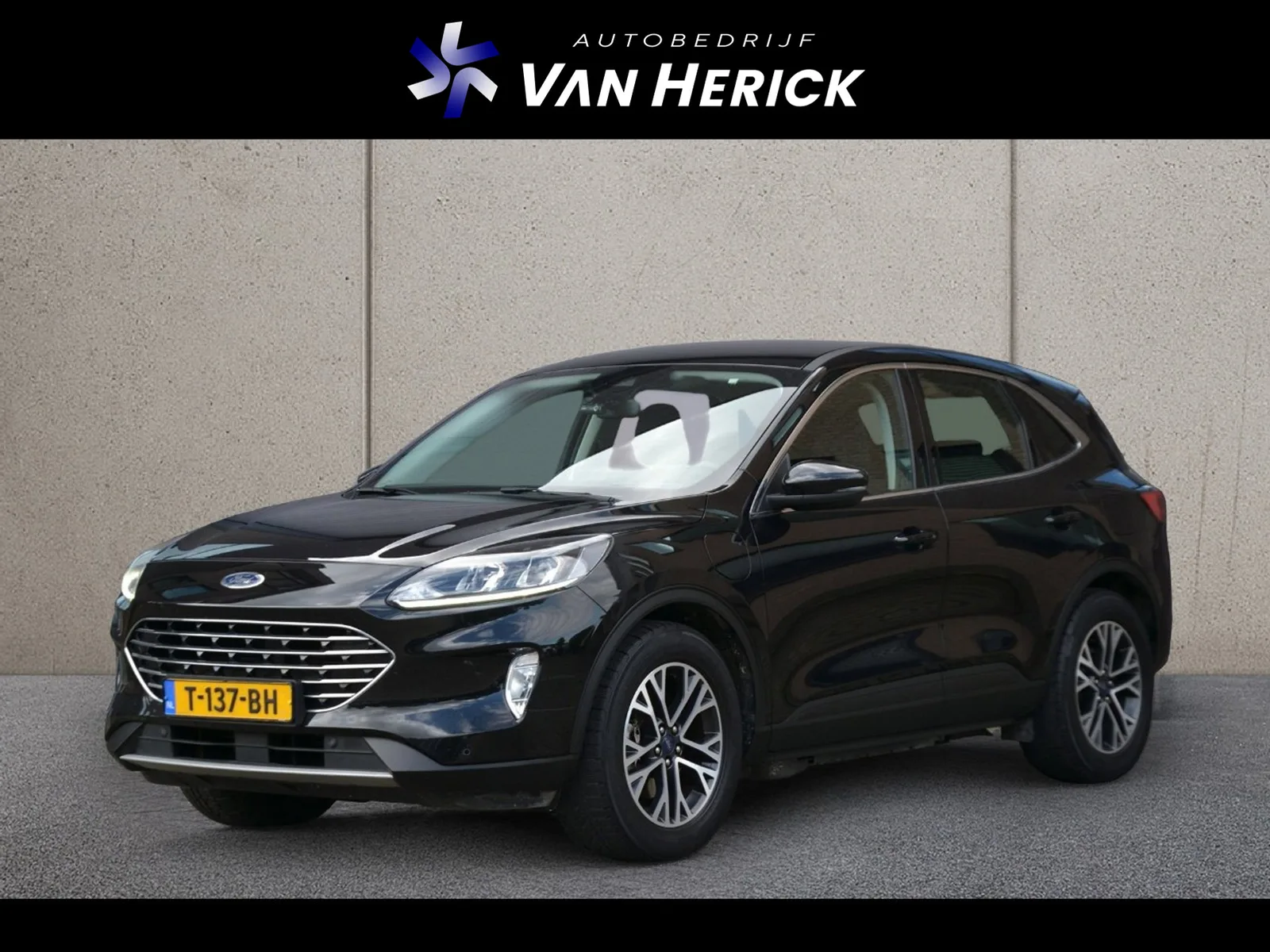 Ford Kuga (2021) — foto 1