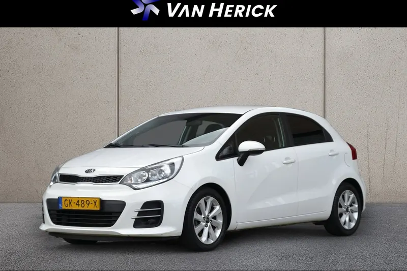 Kia Rio (2015)