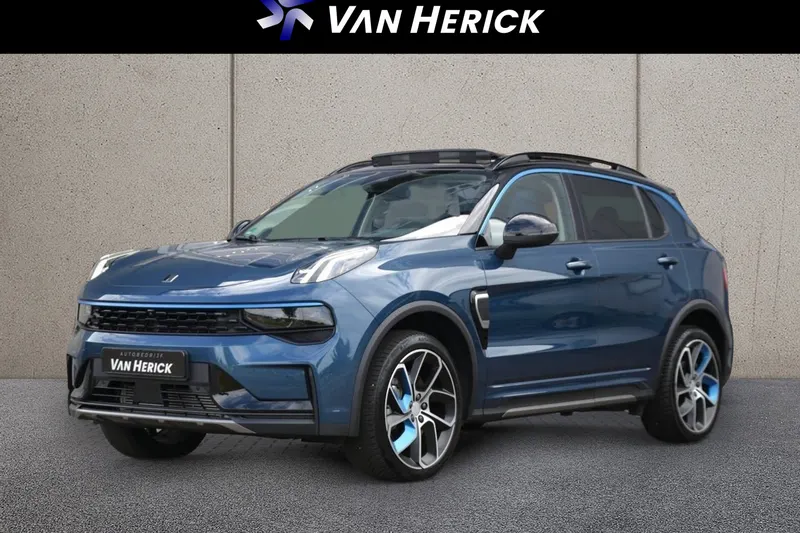 Lynk & Co 01 (2023)