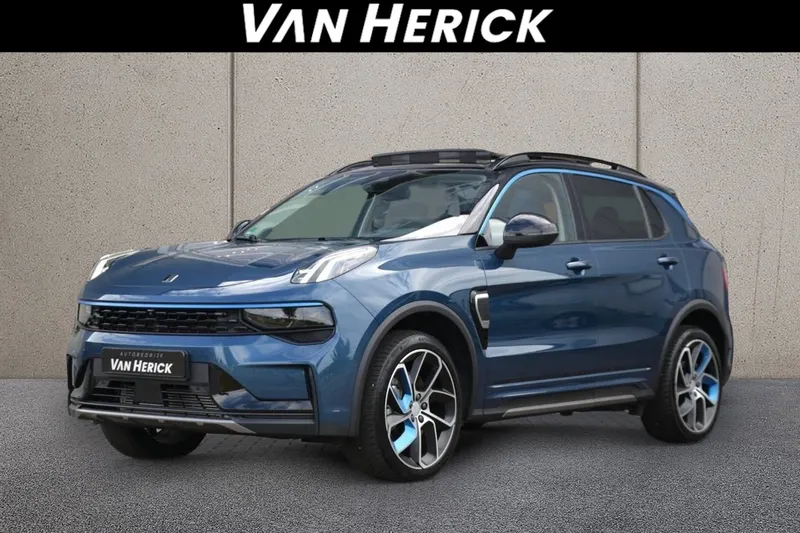 Lynk & Co 01 (2023)