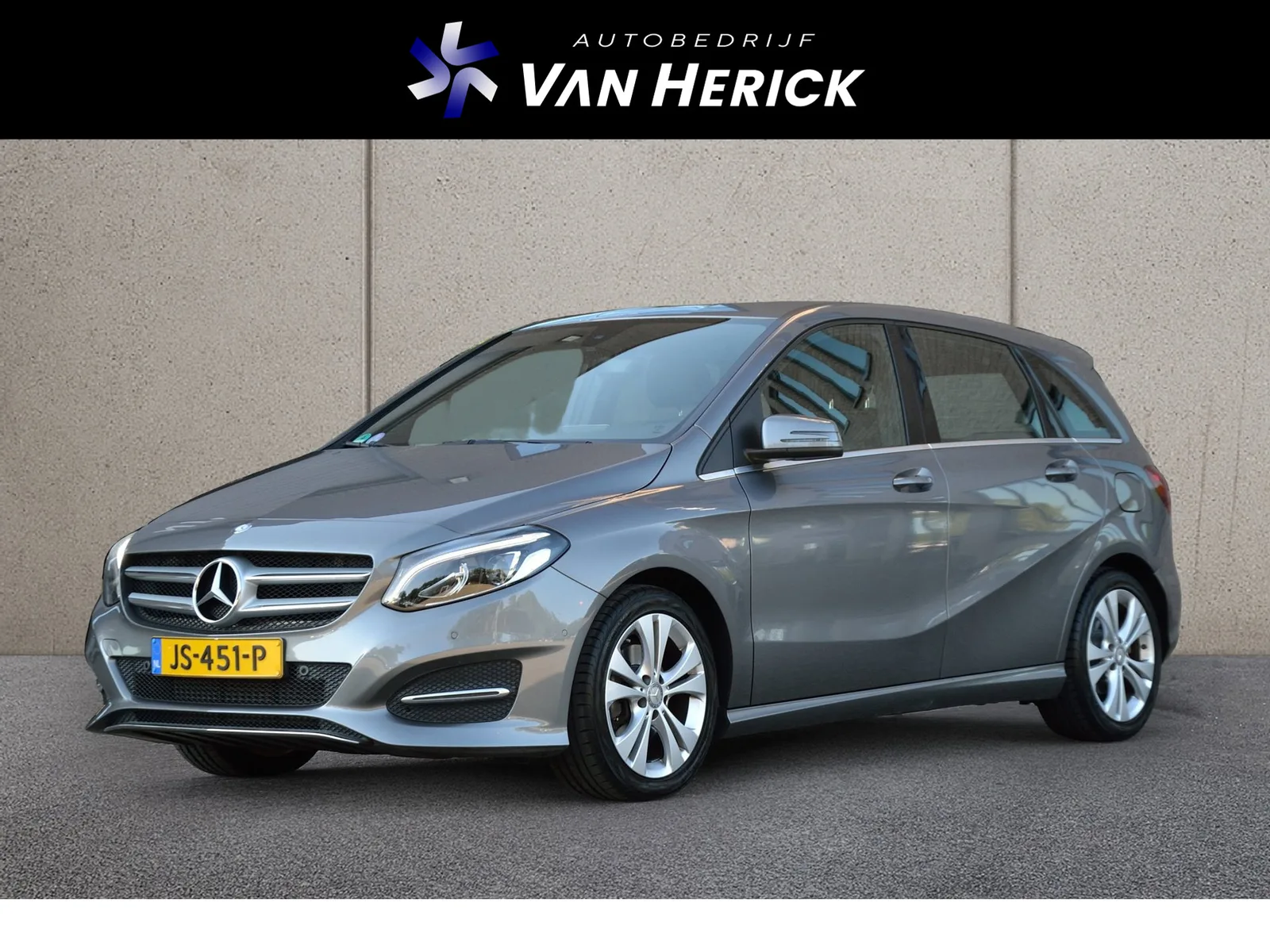 Mercedes-Benz B-Klasse (2016) — foto 1