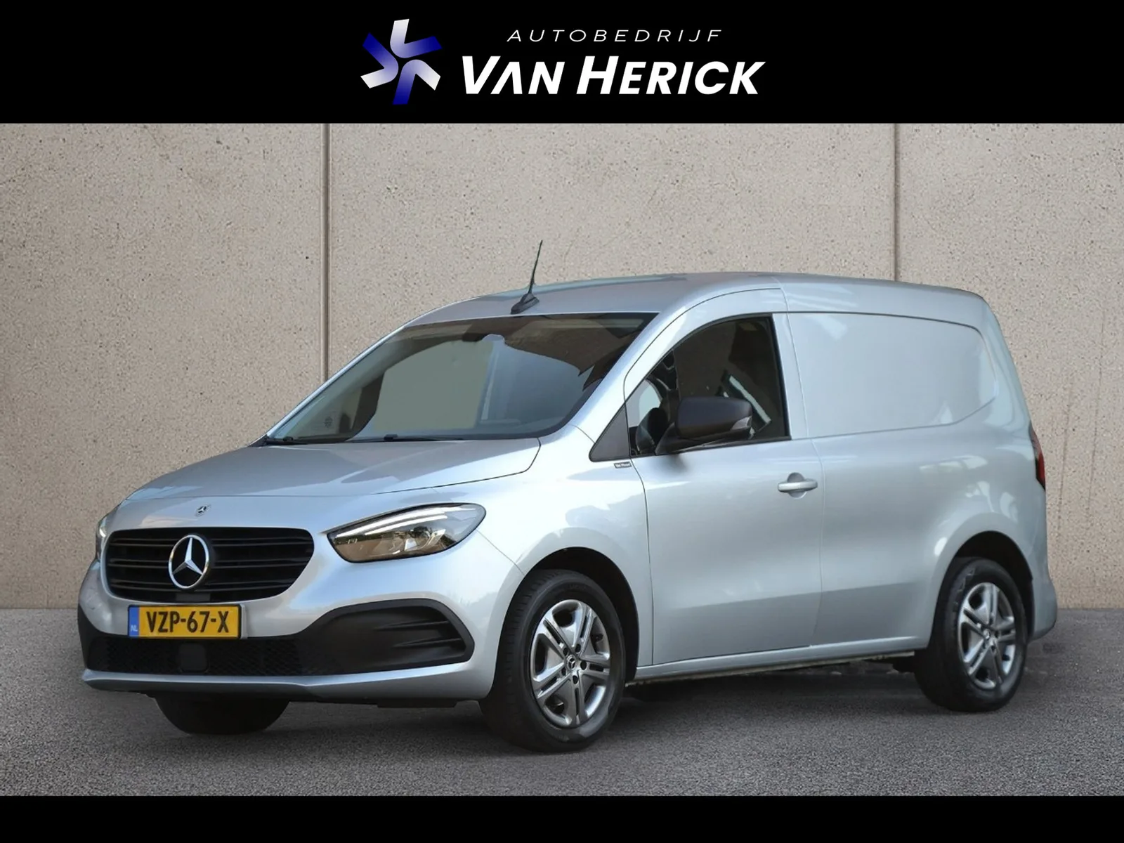 Mercedes-Benz Citan (2022) — foto 1