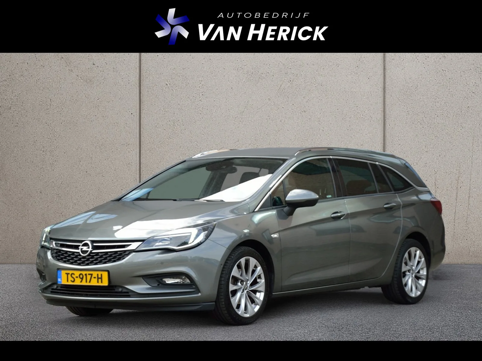 Opel Astra (2018) — foto 1