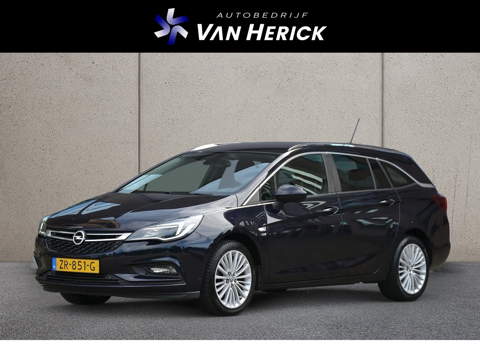 Opel Astra (2019) — foto 1