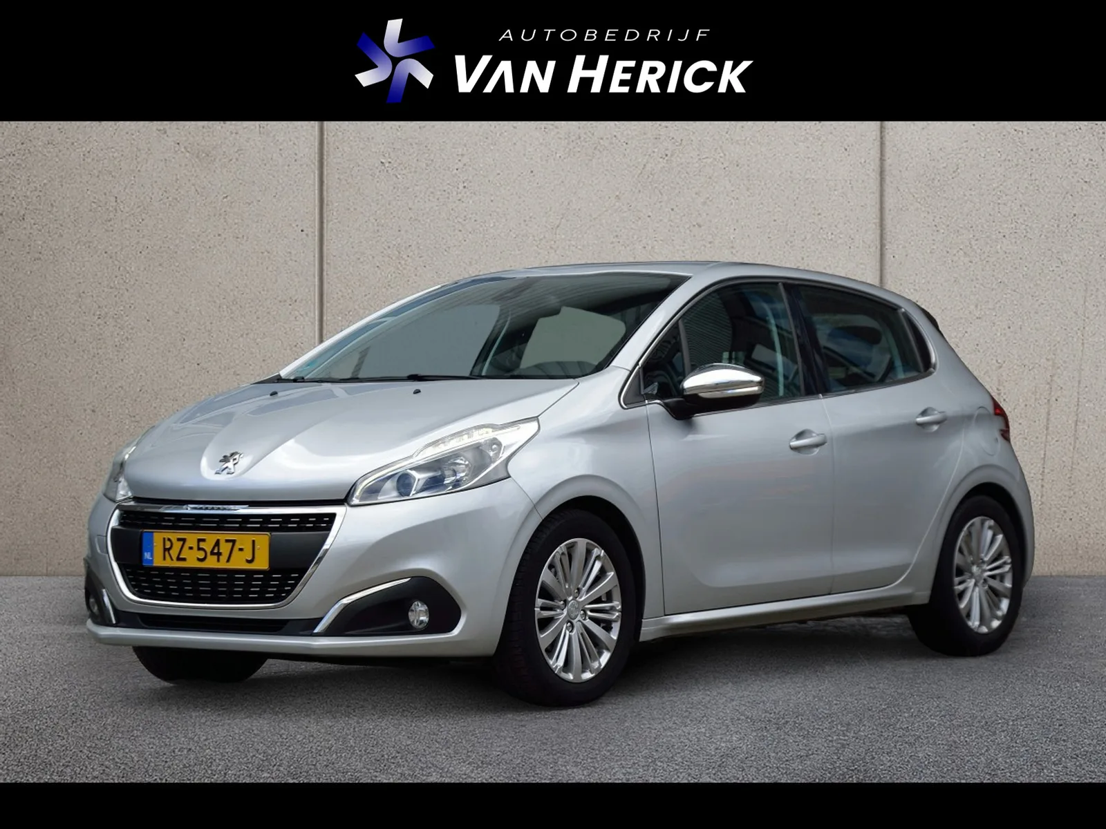 Peugeot 208 (2018) — foto 1