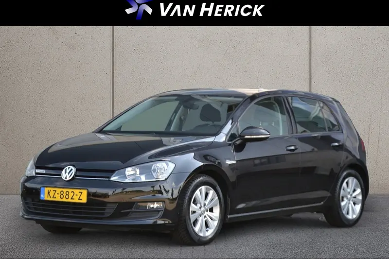 Volkswagen Golf (2017)