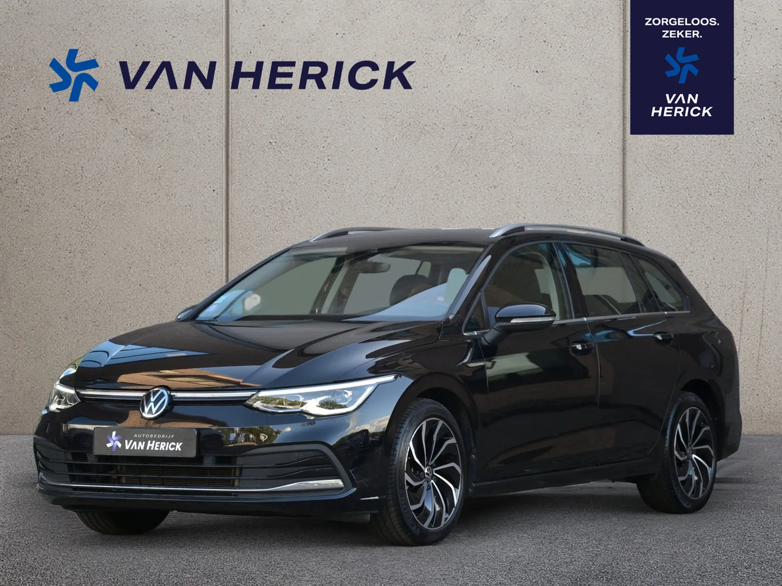 Volkswagen Golf (2022) — foto 1