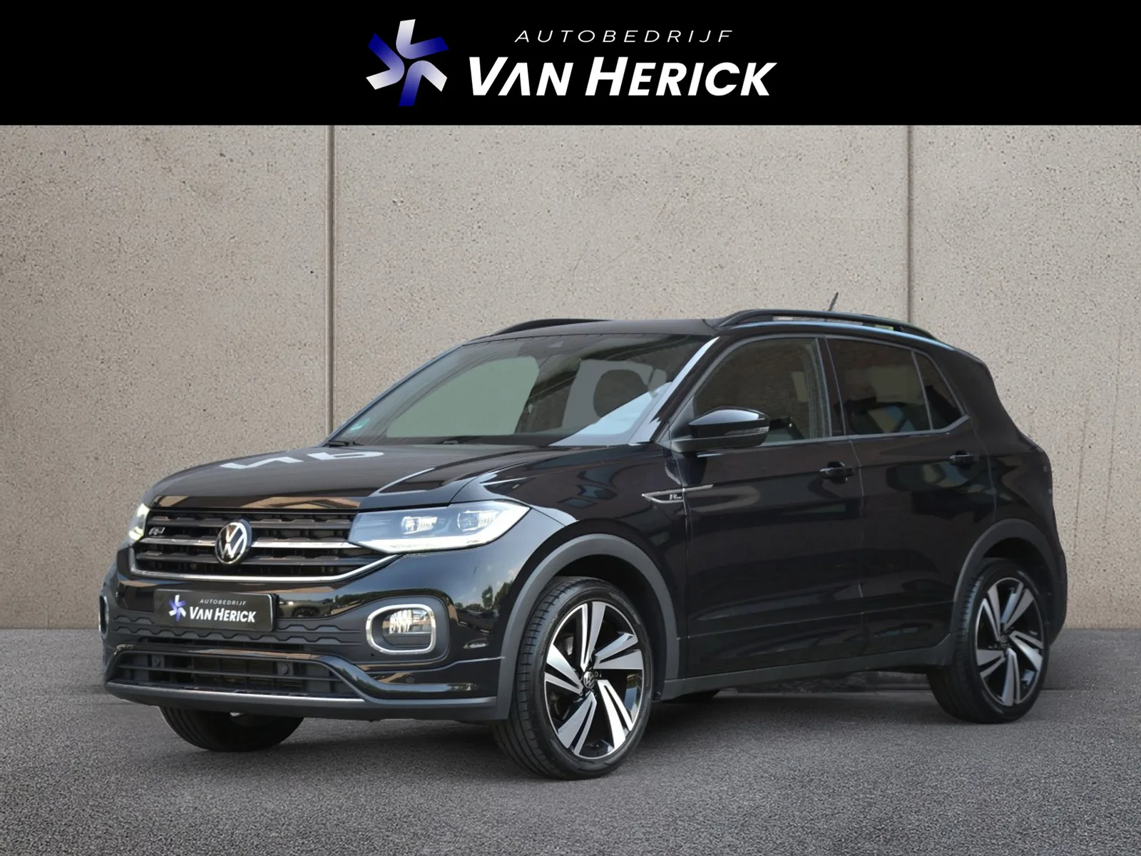 Volkswagen T-Cross (2023) — foto 1