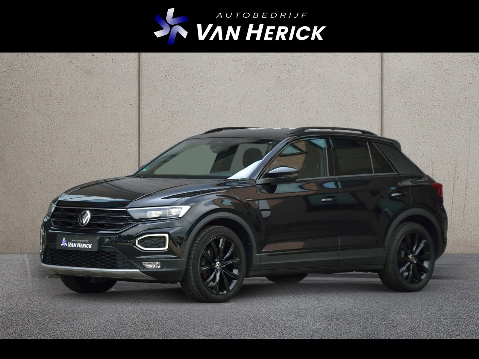 Volkswagen T-Roc (2022) — foto 1