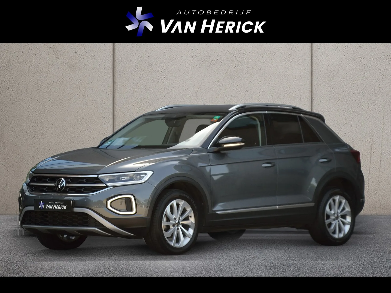 Volkswagen T-Roc (2022) — foto 1