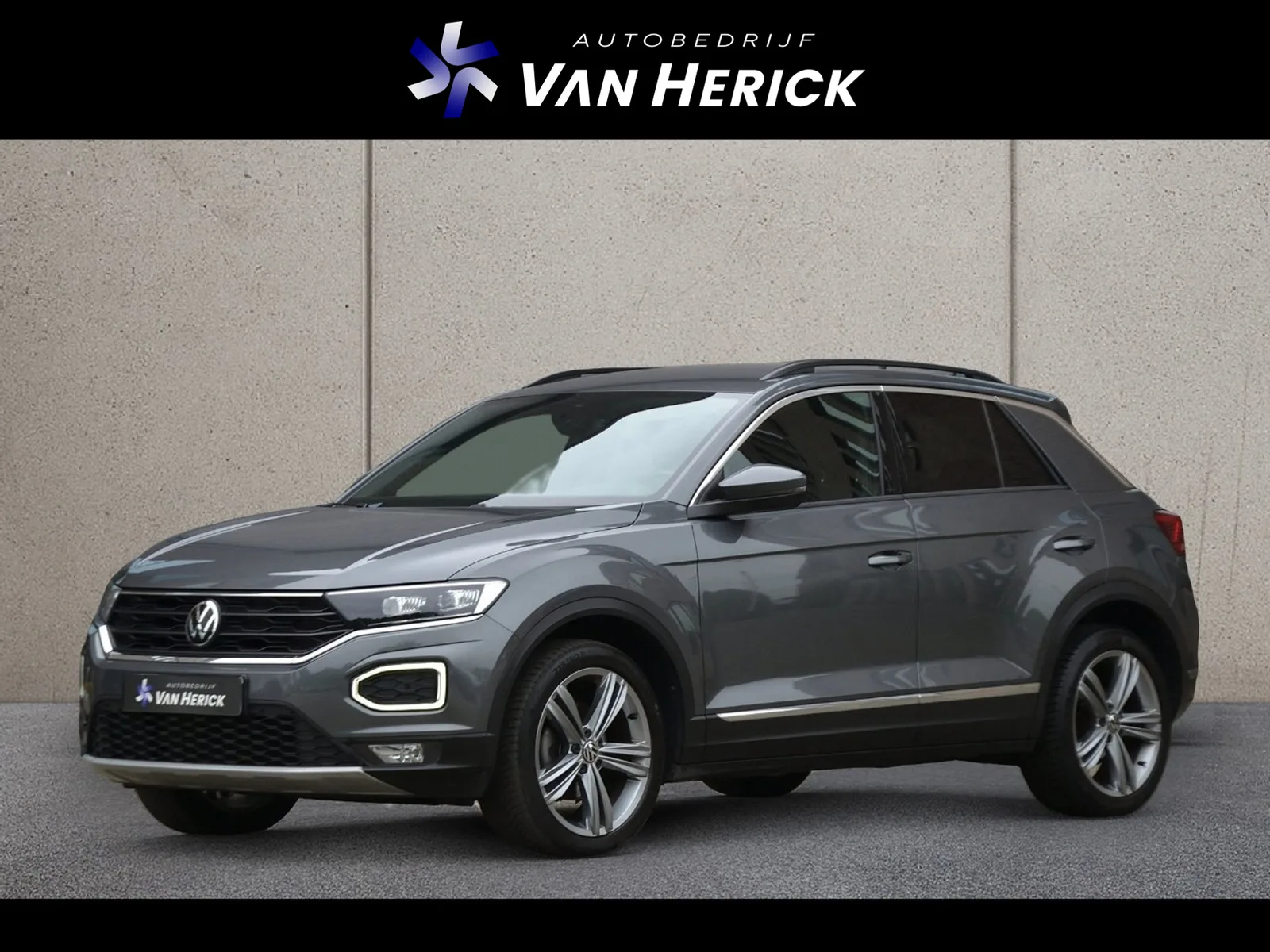 Volkswagen T-Roc (2022) — foto 1