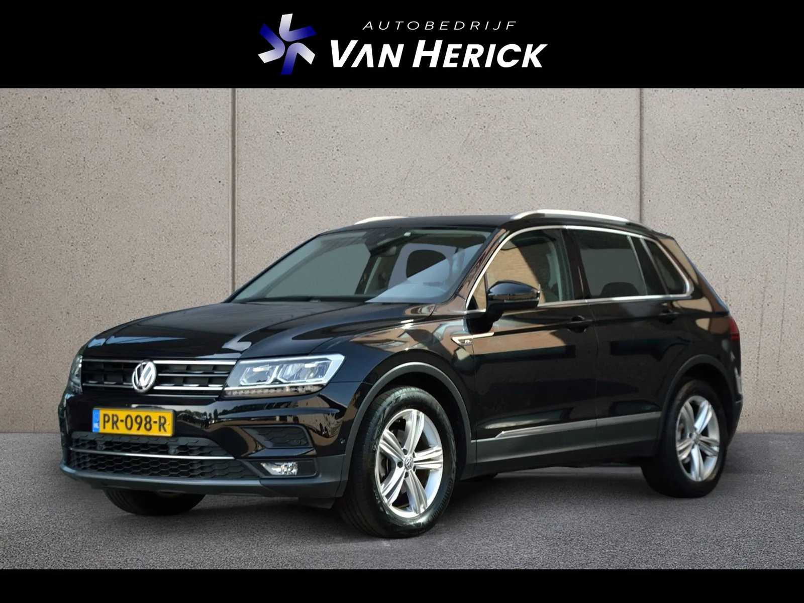 Volkswagen Tiguan (2017) — foto 1