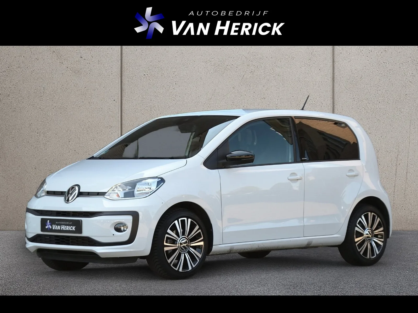 Volkswagen Up! (2022) — foto 1