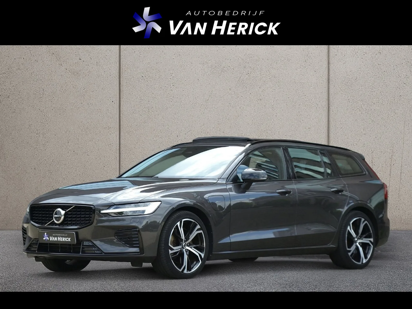 Volvo V60 (2023) — foto 1