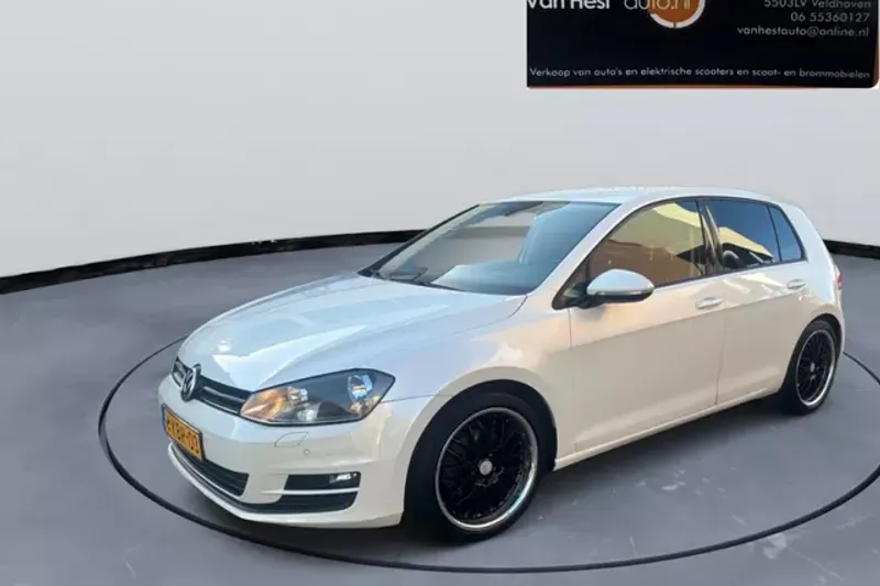Volkswagen Golf (2012)