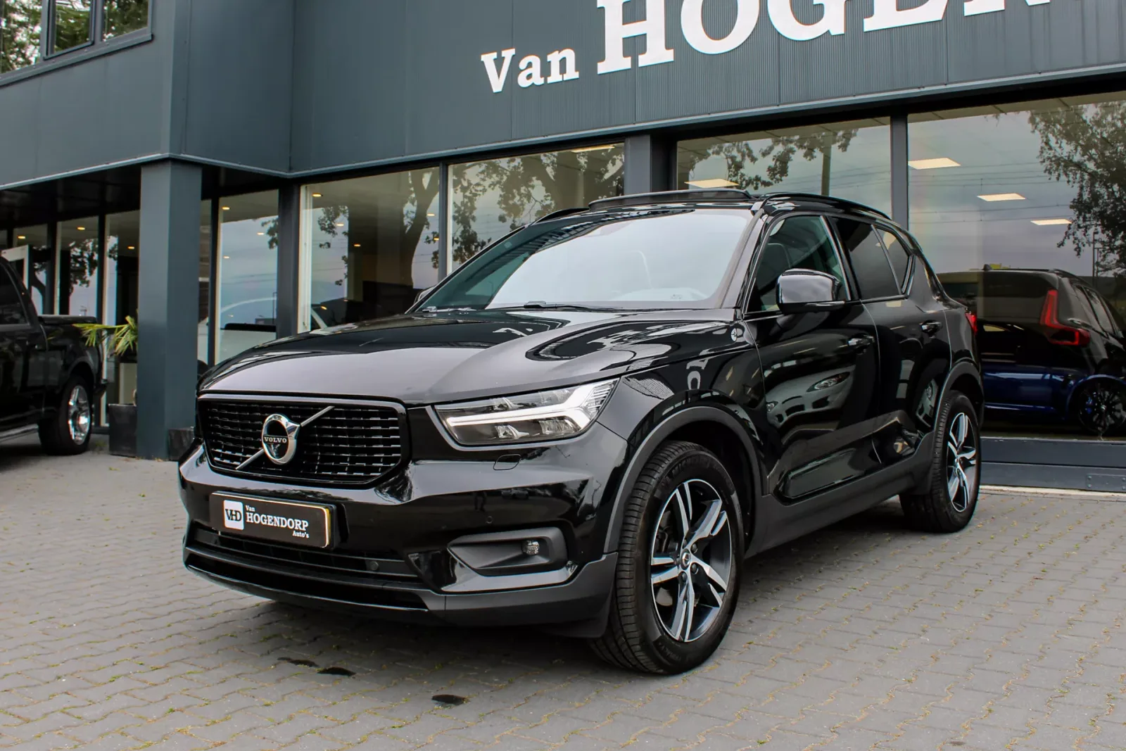 Volvo XC40 (2021) — foto 1