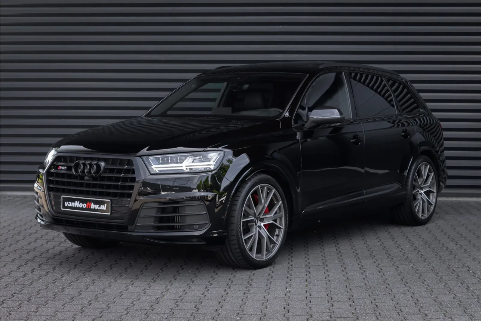 Audi SQ7 (2019) — foto 1