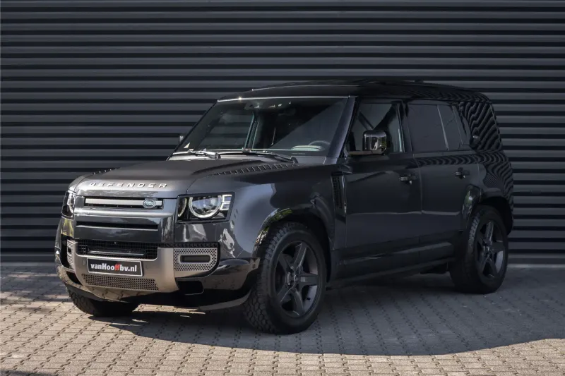 Land Rover Defender (2024)
