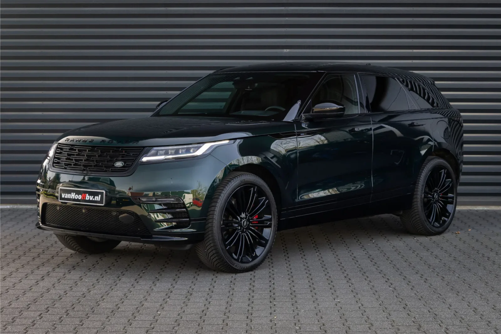 Land Rover Range Rover Velar (2024) — foto 1