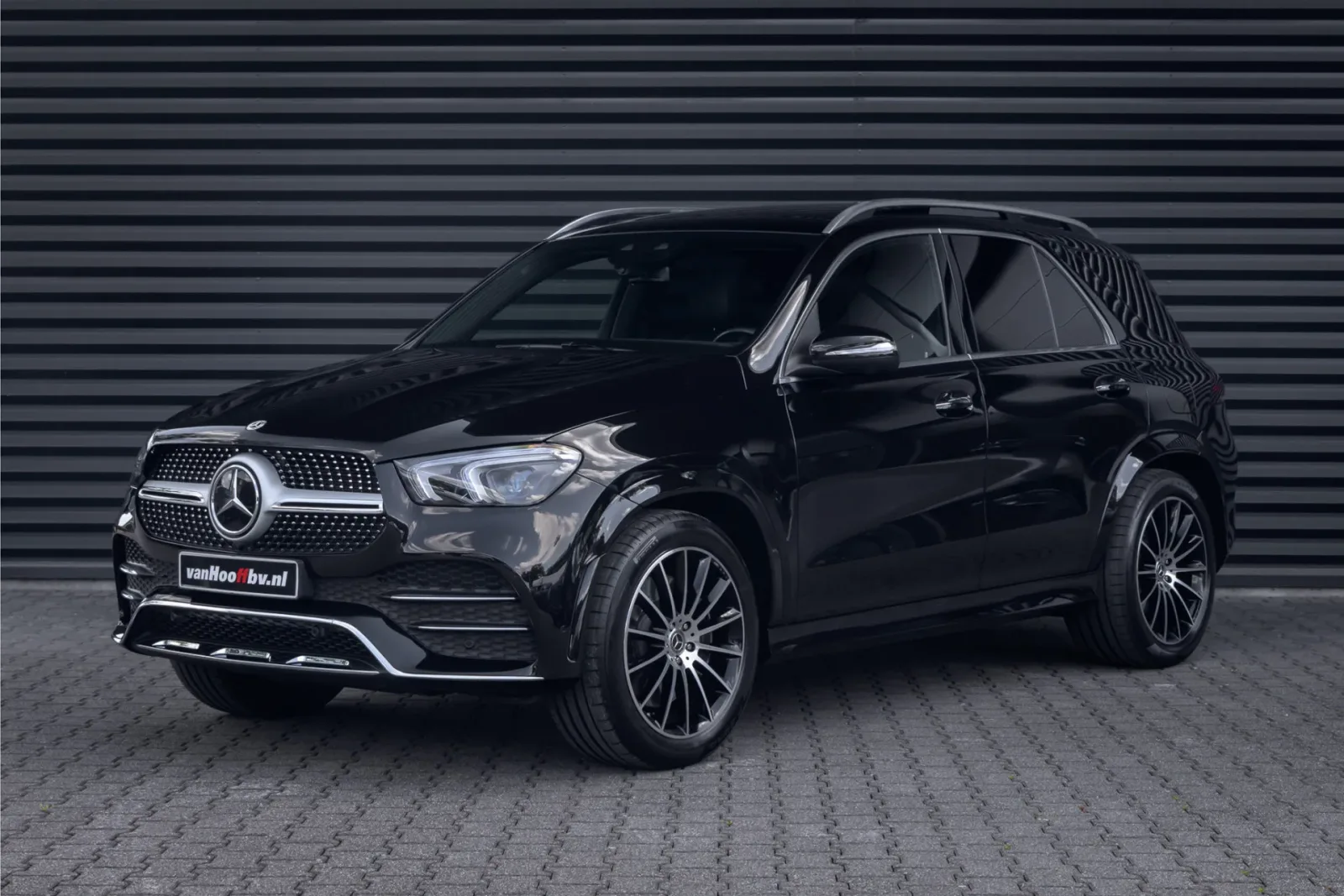 Mercedes-Benz GLE (2022) — foto 1