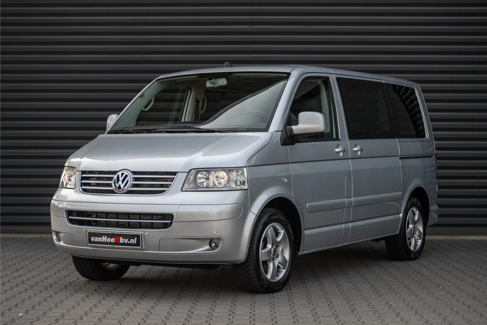 Volkswagen Multivan (2003) — foto 1