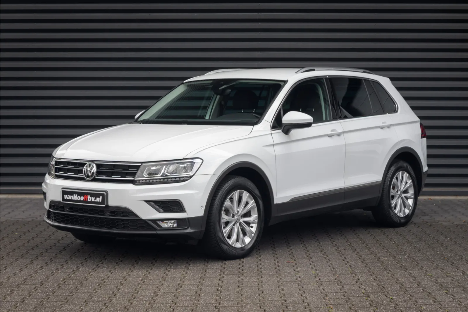 Volkswagen Tiguan (2019) — foto 1