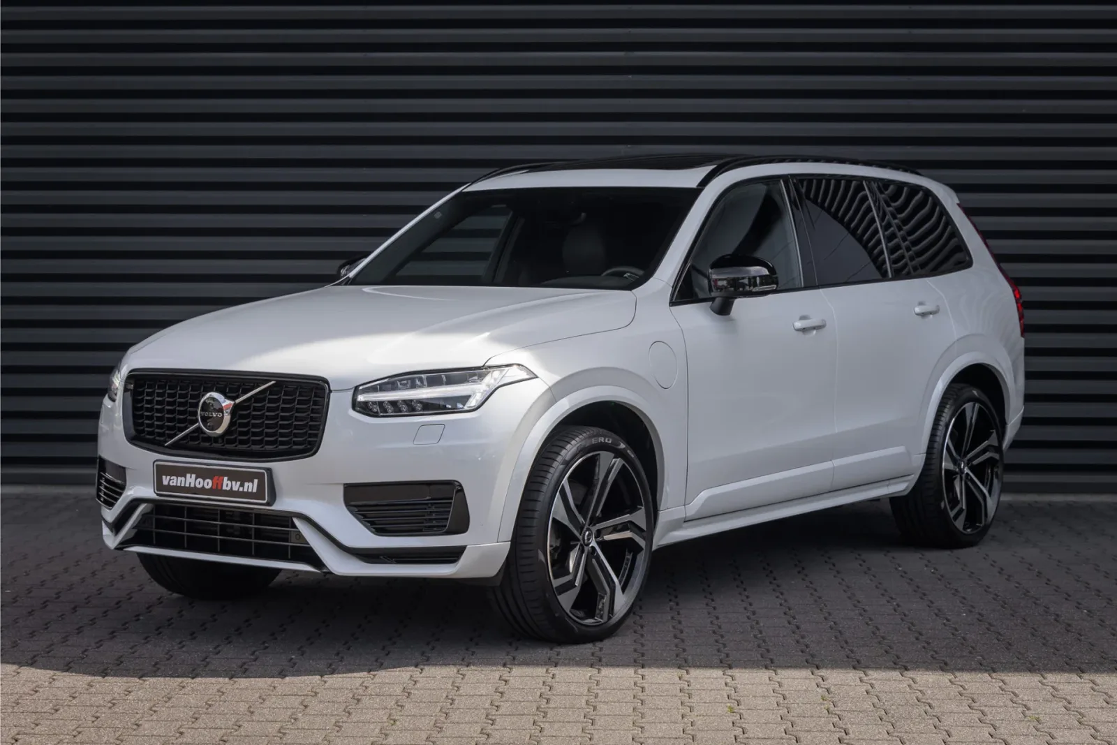 Volvo XC90 (2022) — foto 1