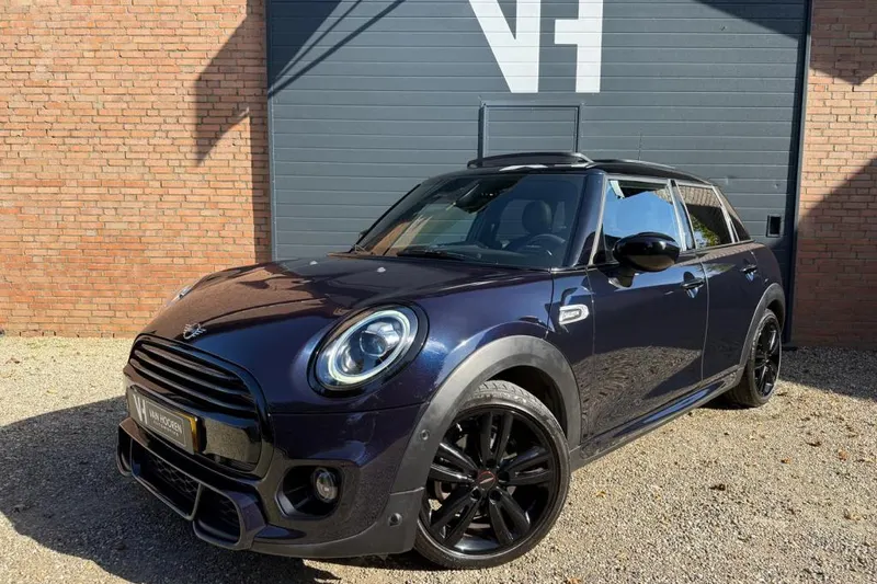 MINI Cooper (2021)