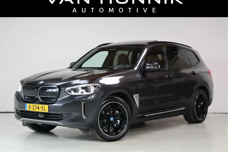 BMW iX3 (2021)