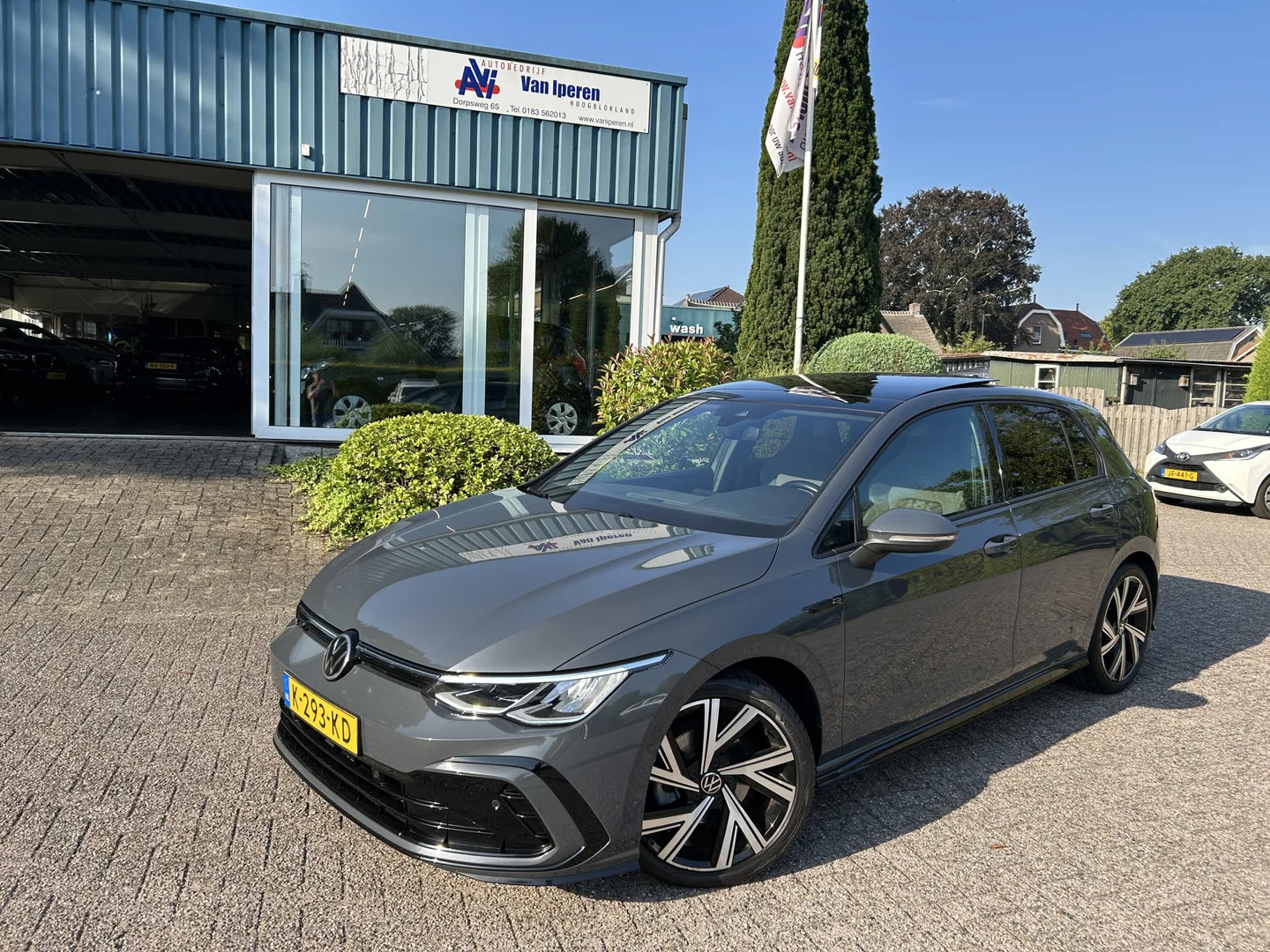 Volkswagen Golf (2021) — foto 1