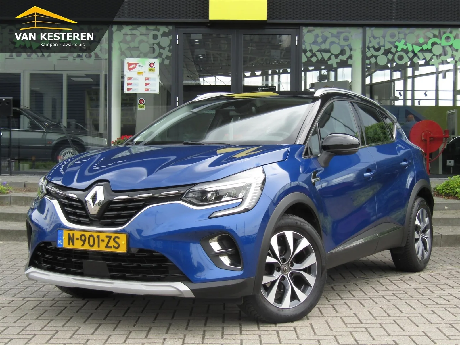 Renault Captur (2018) — foto 1