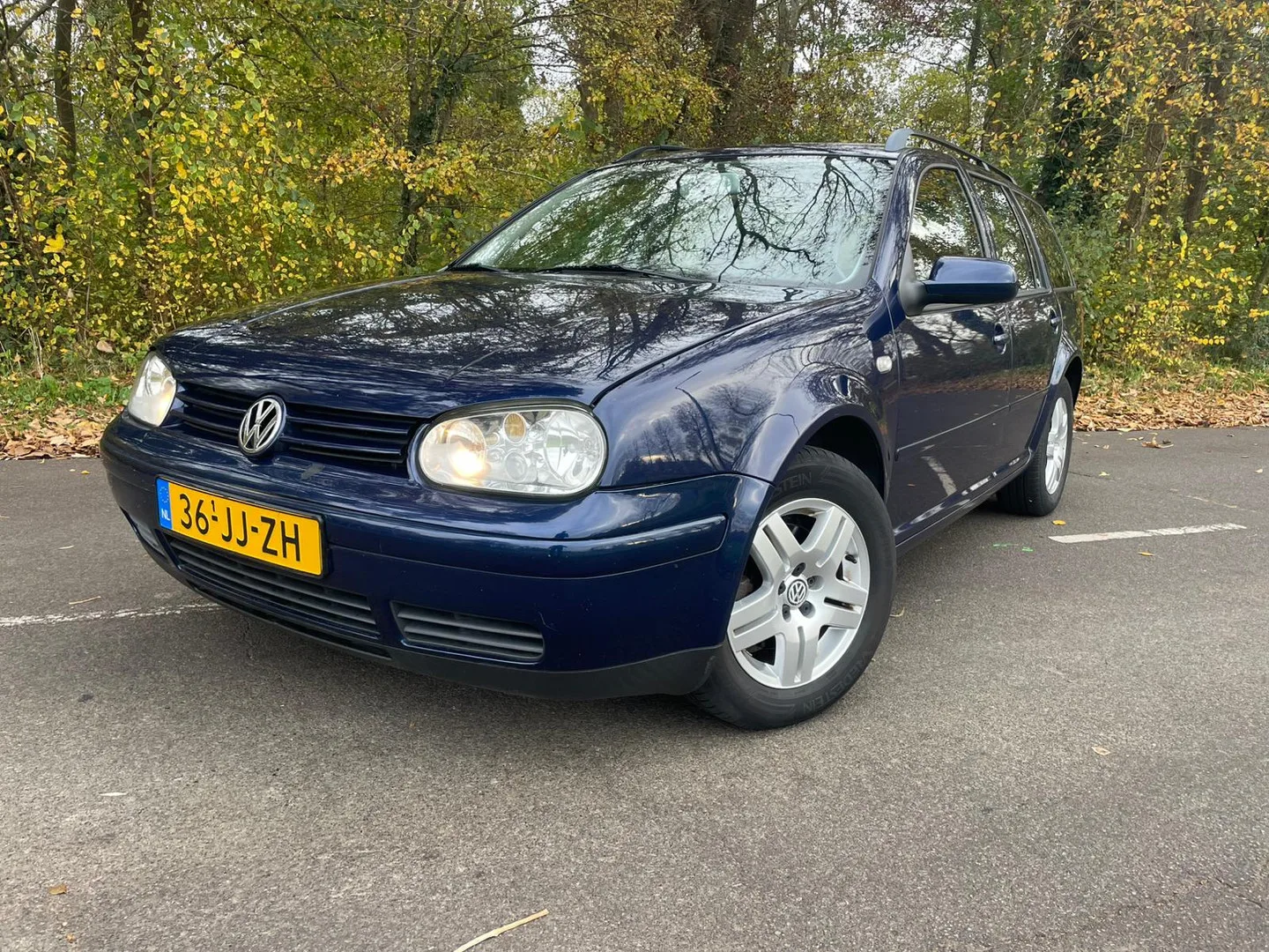 Volkswagen Golf (2002) — foto 1