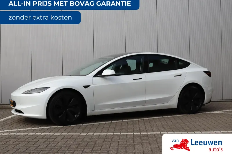 Tesla Model 3 (2023)