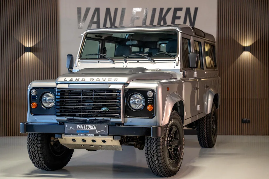 Land Rover Defender (2013) — foto 1
