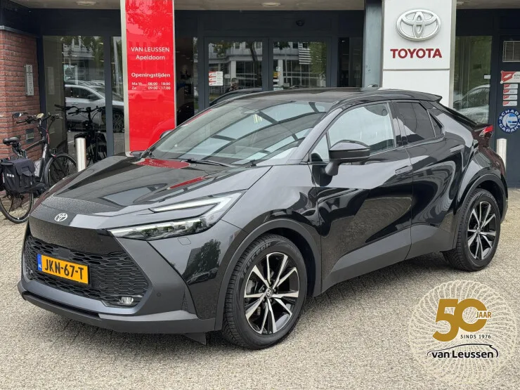 Toyota C hr (2025) — foto 1