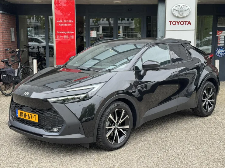 Toyota C hr (2025) — foto 1