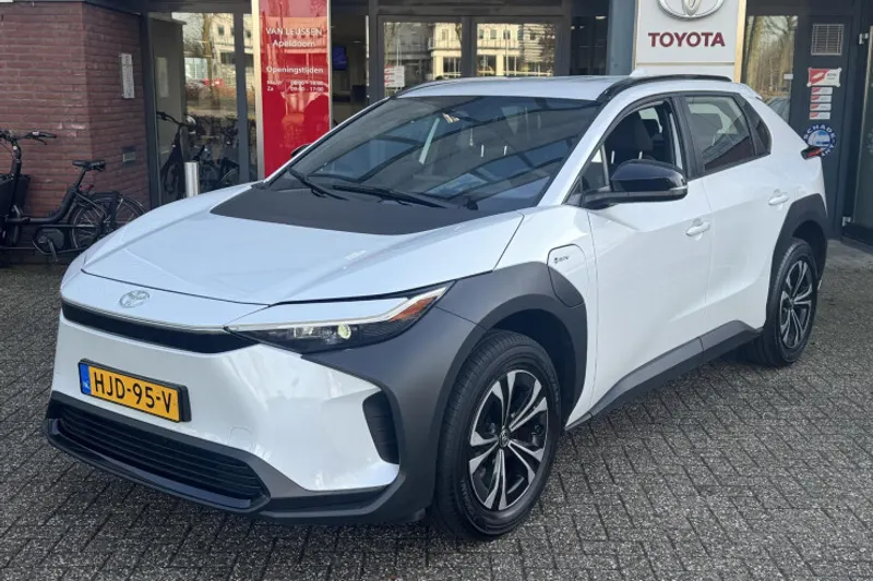 Toyota bZ4X (2025)