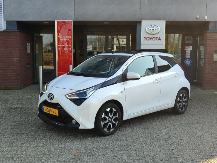 Toyota Aygo (2021) — foto 1